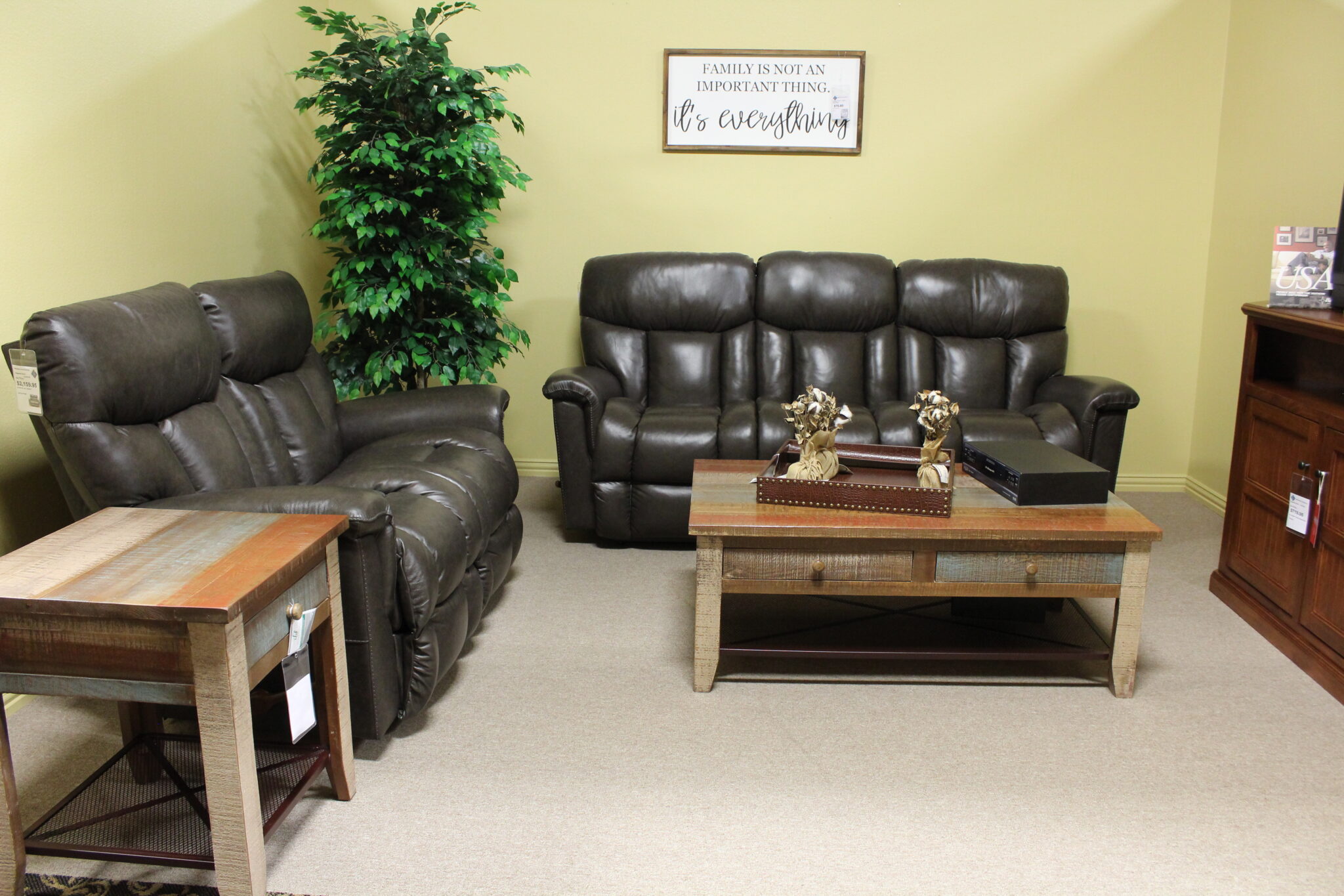 Living Room Merriman's Furniture, Woodward, OK